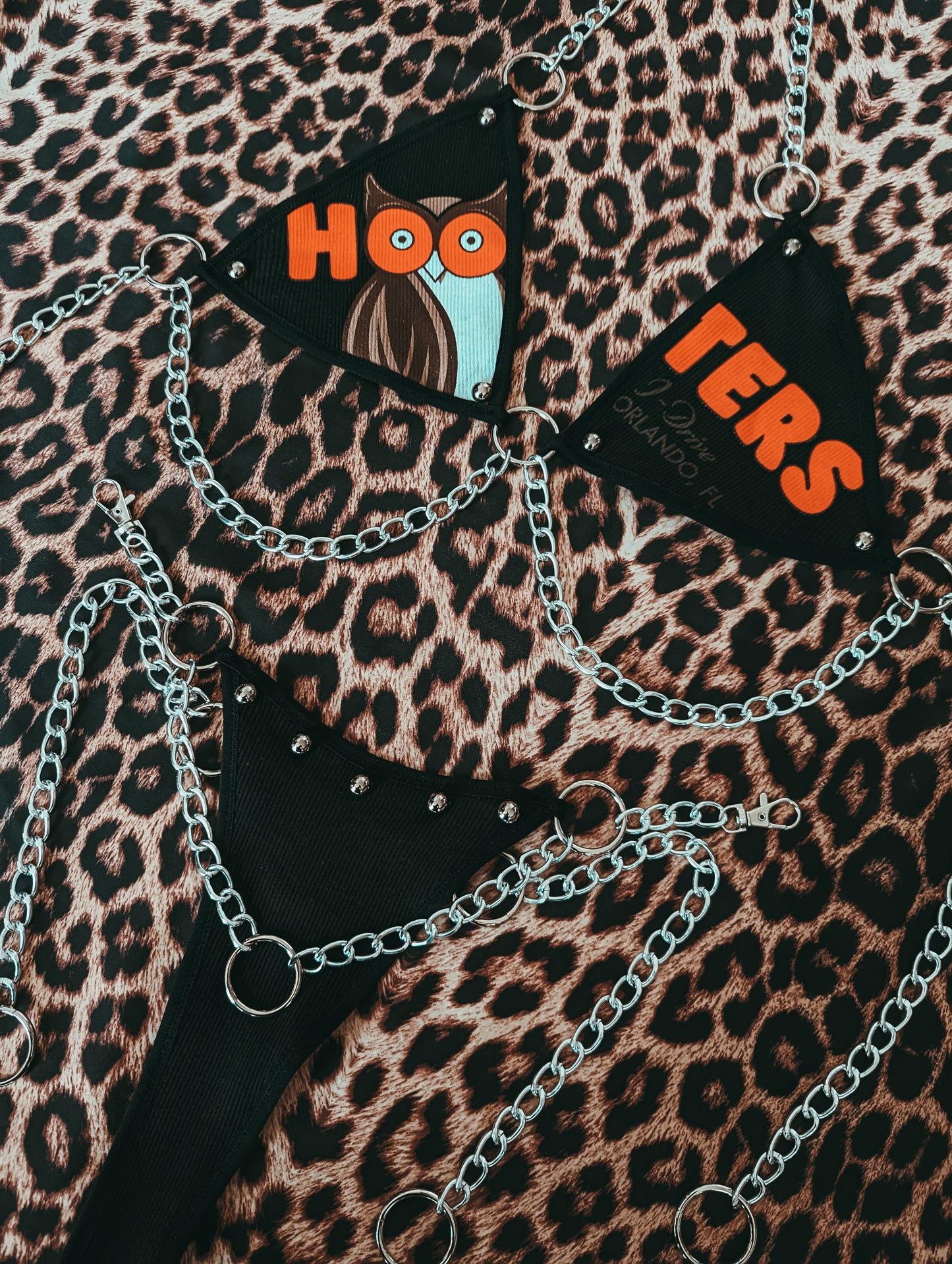 H00TERS